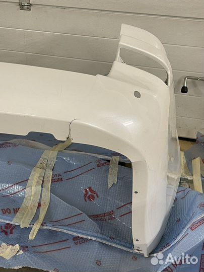 Задний бампер Lexus Lx570