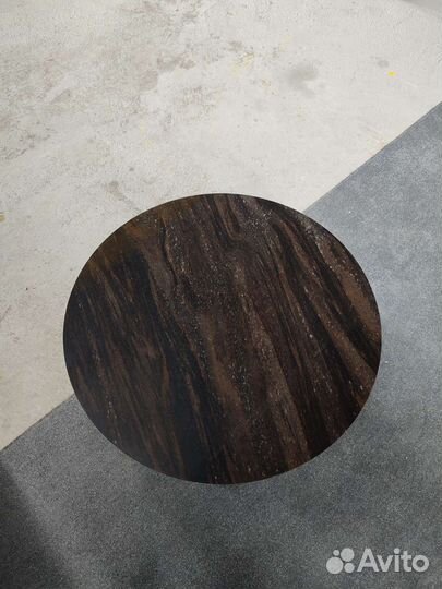 Столики из натурального камня