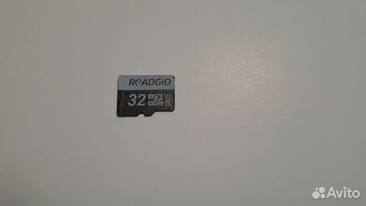 Видеорегистратор Roadgid Premier + флэшка на 32гб