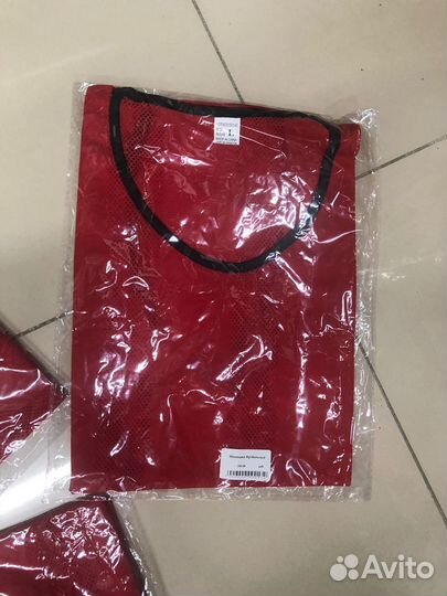 Манишка спортивная красная