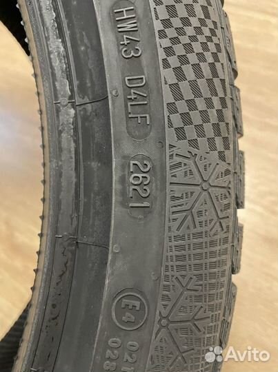 Continental ContiWinterContact TS 860S 265/40 R21 и 295/35 R21 105V