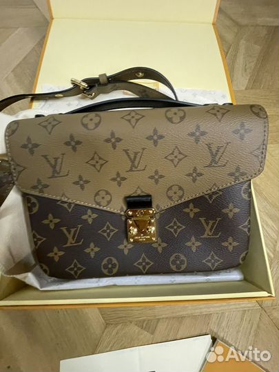 Сумка Louis Vuitton pochette metis