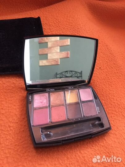 Палетка Chanel