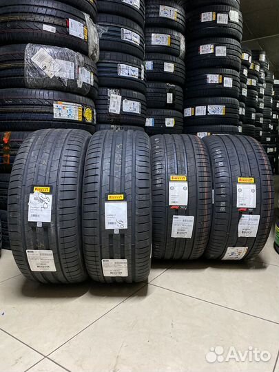 Pirelli P Zero PZ4 275/40 R21 и 315/35 R21 107Y