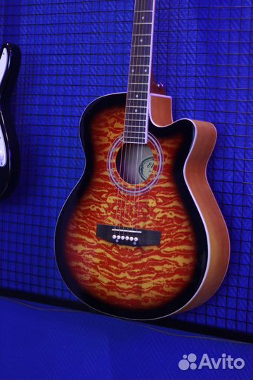 Гитара Elitaro