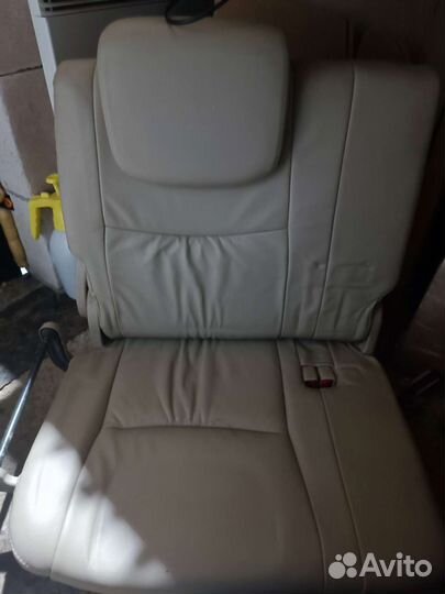 3ий ряд сидений Lexus gx470