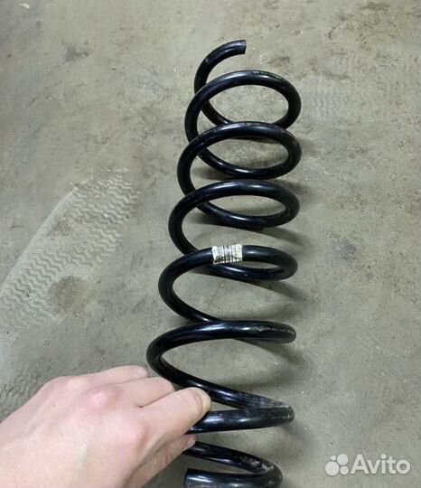 Пружина задняя bmw f10 2010-2017 г.в