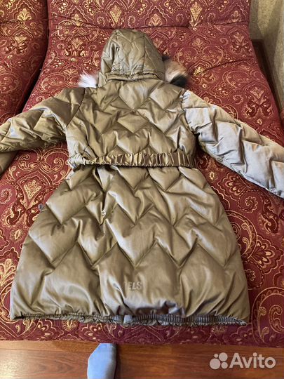 Пуховик на девочку