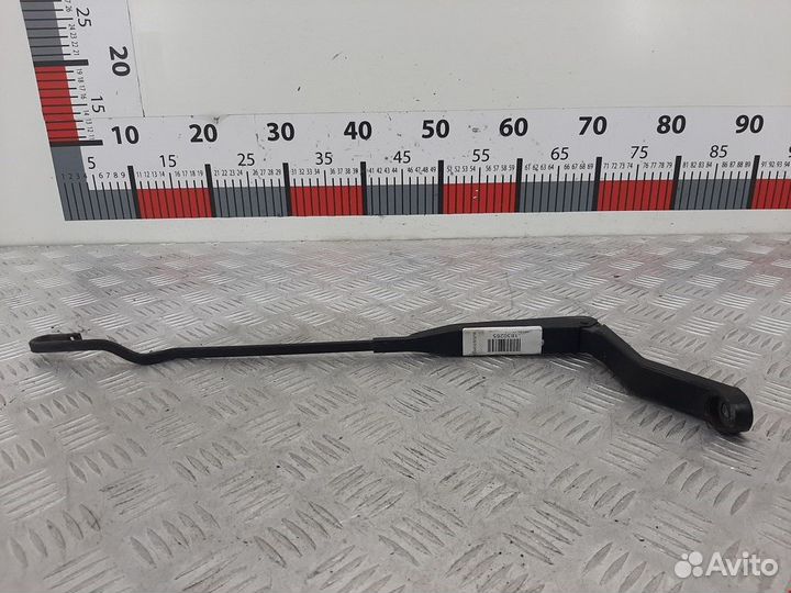 Щеткодержатель (поводок стеклоочистителя, дворник)