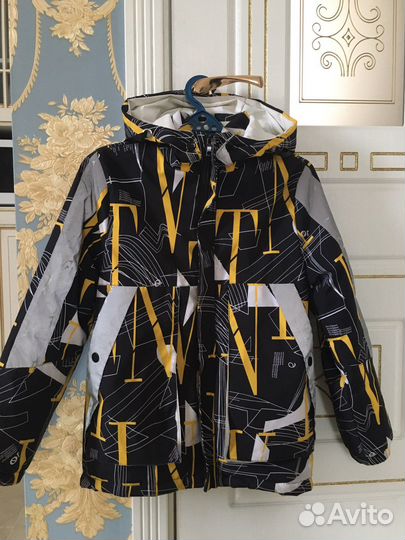 Куртка демисезонная на мальчика 152