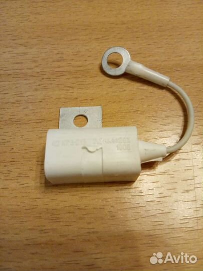 Регулятор напряжения