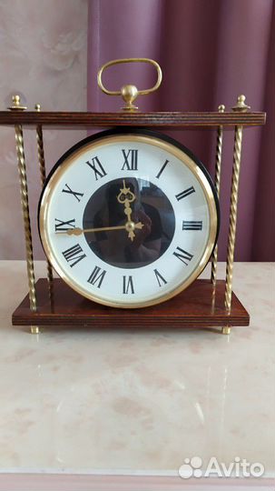 Настольные часы. механические