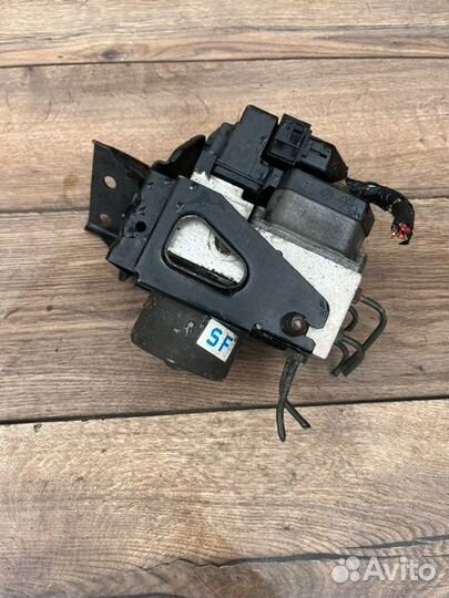 Блок ABS Hyundai Sonata V 2.0 2006