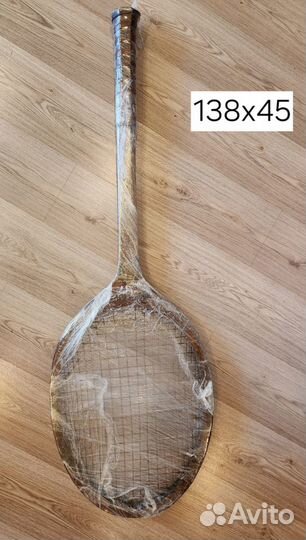 Настенная декоративная ракетка