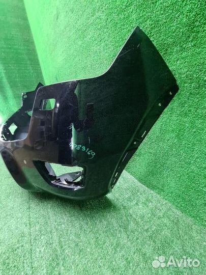 Бампер передний Toyota Land Cruiser