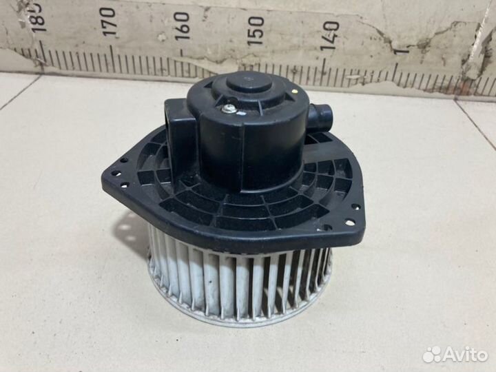 Моторчик отопителя Nissan Almera Classic B10
