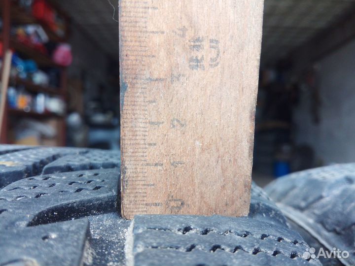 Kumho KC16 235/60 R18 107T