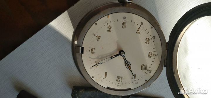 Старинные настенные часы