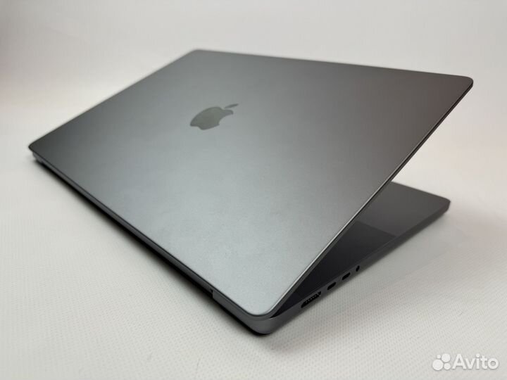 Отличный Macbook Pro 16 M1 Pro 14 циклов