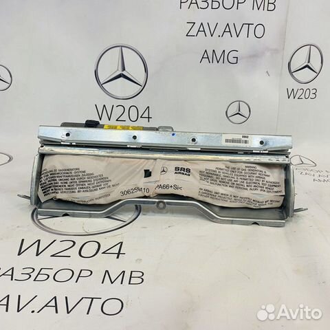 Коленная подушка безопасности Mercedes W204