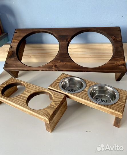 Подставка для мисок кошкам/собакам