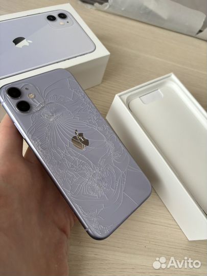 iPhone 11, 64 ГБ