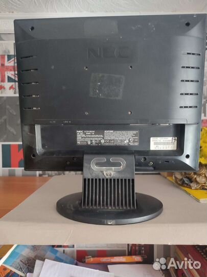 Монитор NEC 22