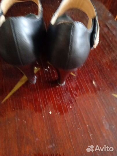 Туфли женские 37 размер новые