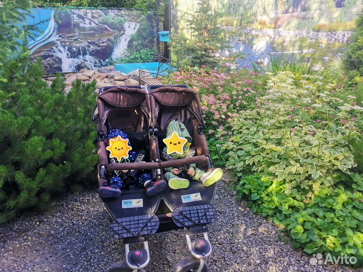 Коляска для двойни