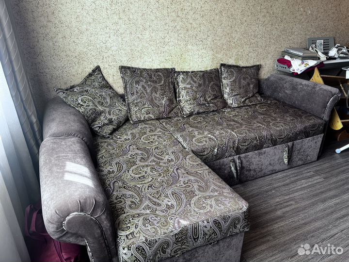 Продается диван-книжка
