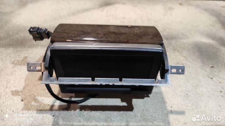 Монитор Audi A8 D3