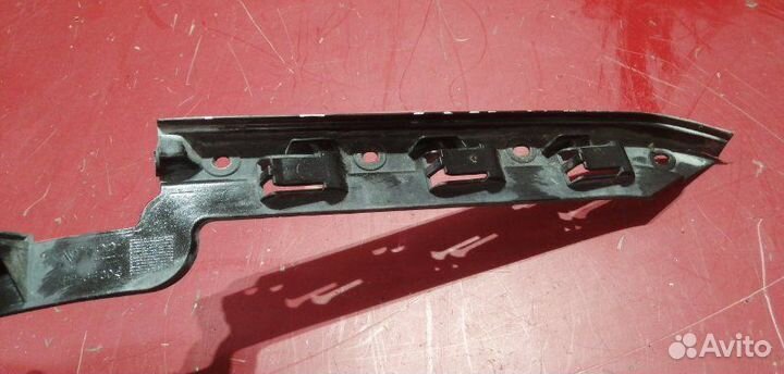 Кронштейн бампера задний правый Porsche Cayenne