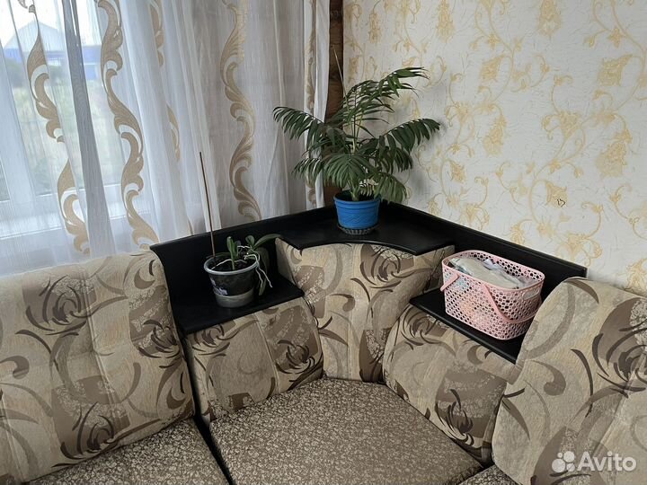 Угловой диван