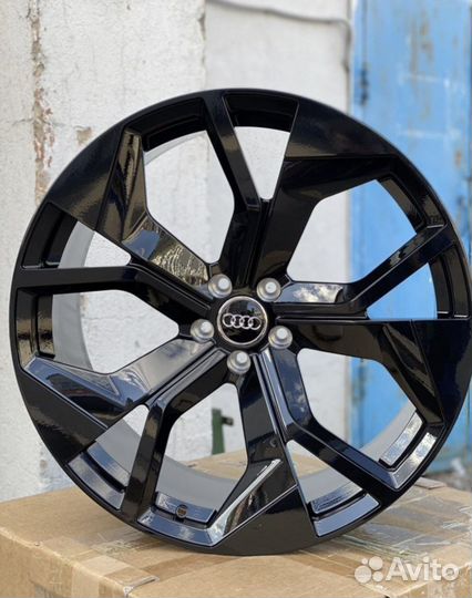 R21 на Audi Q7 / Q8 5х112 Новые Диски