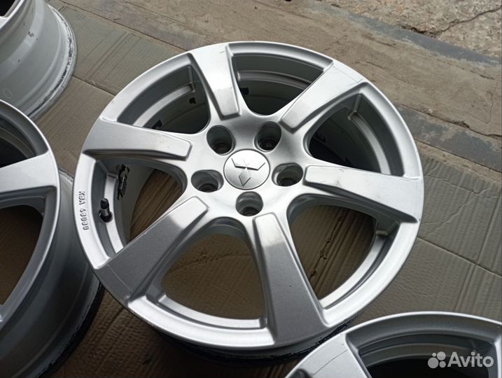 Комплект литых дисков R16