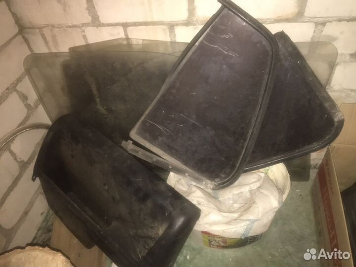 Продам стекла volkswagen golf3