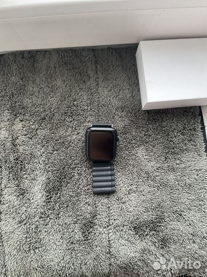 Apple Watch SE gen 2 2023