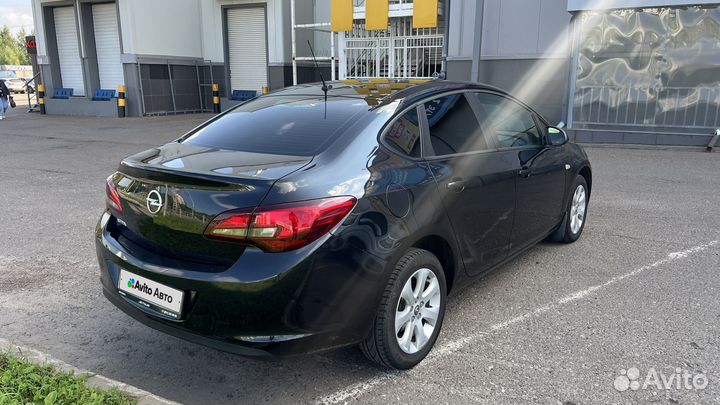 Opel Astra 1.6 МТ, 2013, 136 000 км