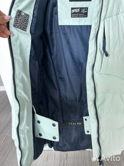 Горнолыжный костюм женский