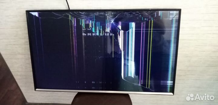 Телевизор на запчасти