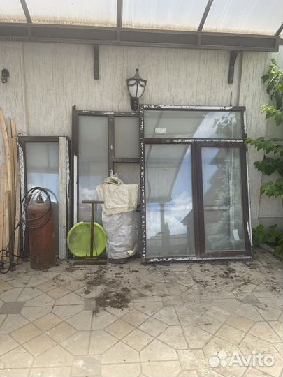 Окна пластиковые б/у коричневые