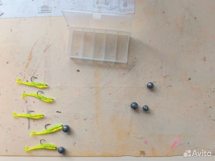 Силиконовые приманки оснащённые 50 мм