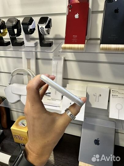 iPhone 8, 256 ГБ