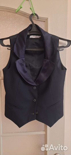 Школьный костюм (жилет юбка) рост 164 см