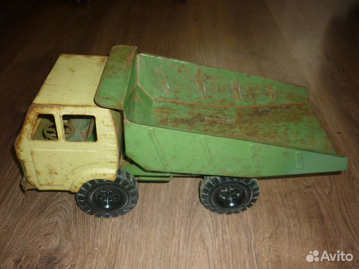 Машинка СССР Урал. Виз