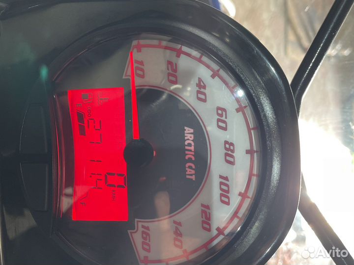 Продам снегоход Z1 artic cat bearcat