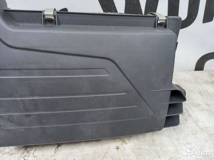 Корпус воздушного фильтра BMW F20