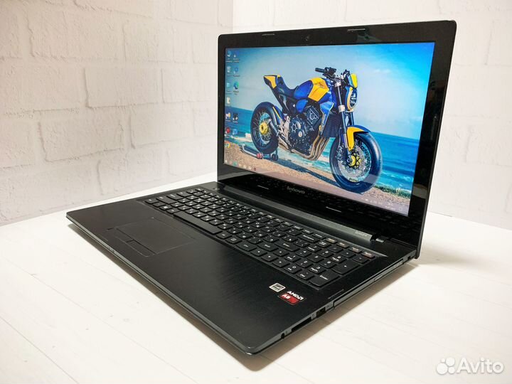 Ноутбук Lenovo 4 ядра/6Gb/2 видеокарты/SSD