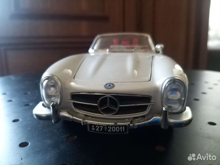Модель автомобиля mercedes sl 300