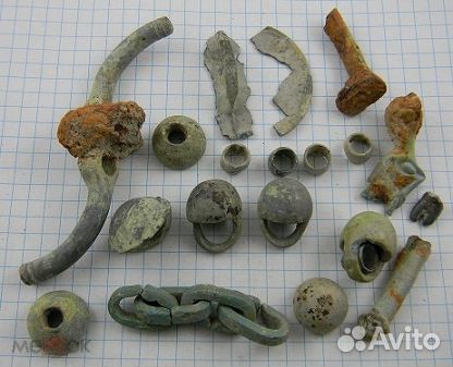 Бронзовые элементы конской упряжи. Скифы